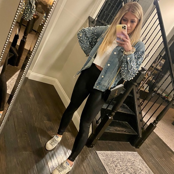 Meet me 💖 - Picture 9 of 16